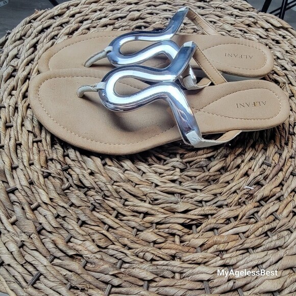 Alfani Farynn Womens Sandals 8 Between Toe T-Strap Silver Tone Shiny White Wedge - Picture 2 of 6